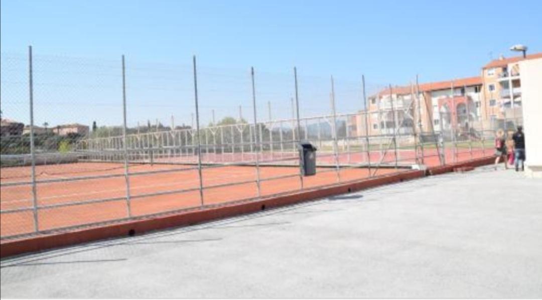 appartement au LAGON BLEU à Fréjus, garage, tennis&piscine 1200 M2 Exterior foto